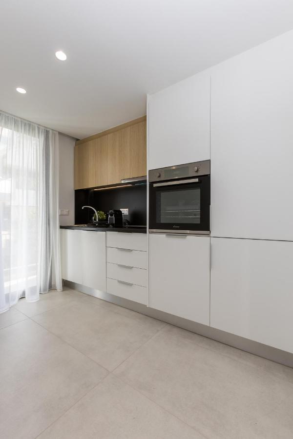 Varkiza Luxury Suites By Raise Vári Eksteriør billede