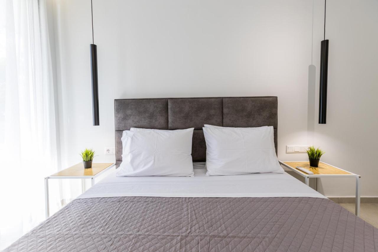 Varkiza Luxury Suites By Raise Vári Eksteriør billede