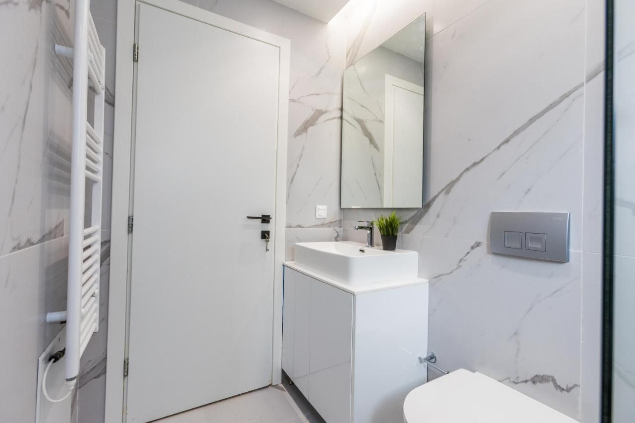 Varkiza Luxury Suites By Raise Vári Eksteriør billede