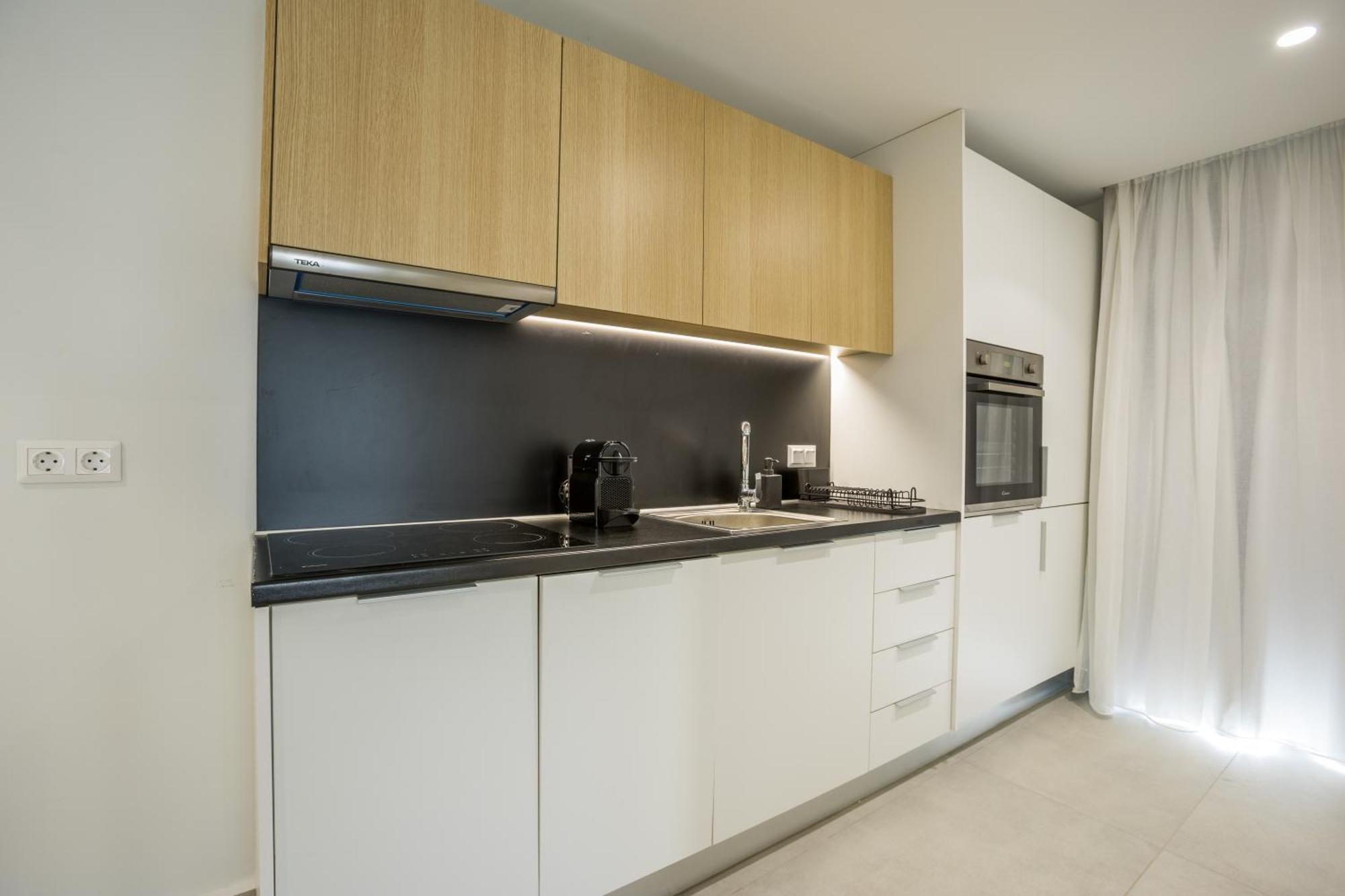 Varkiza Luxury Suites By Raise Vári Eksteriør billede