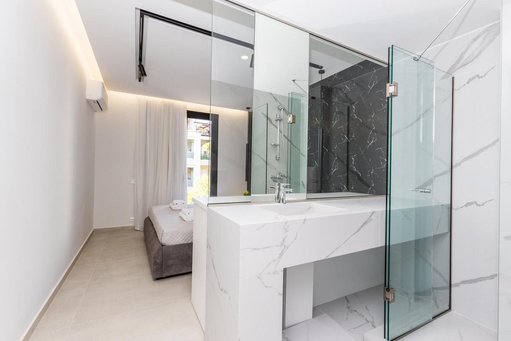 Varkiza Luxury Suites By Raise Vári Eksteriør billede
